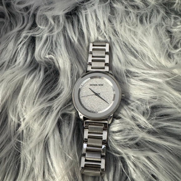 Michael Kors Silver Watch - Picture 3 of 4